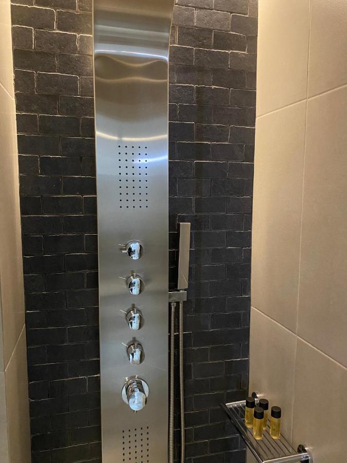 New 2Bd Aprt With Shared Rooftop Pool E2 雅典 外观 照片