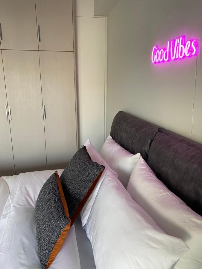 New 2Bd Aprt With Shared Rooftop Pool E2 雅典 外观 照片